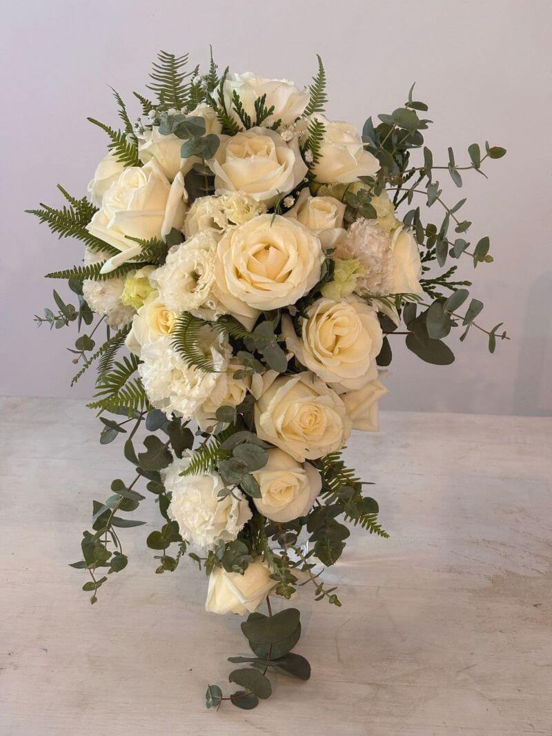 vased flower bouquets melbourne 11